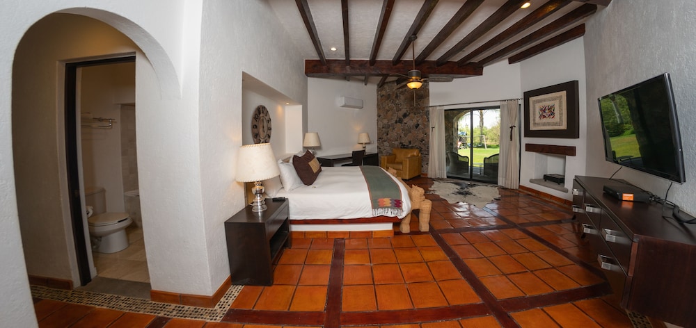 hotel villa mexicana golf resort