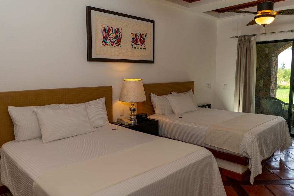 hotel villa mexicana golf resort