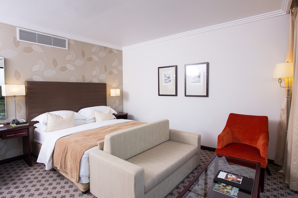 phakalane golf estate hotel resort