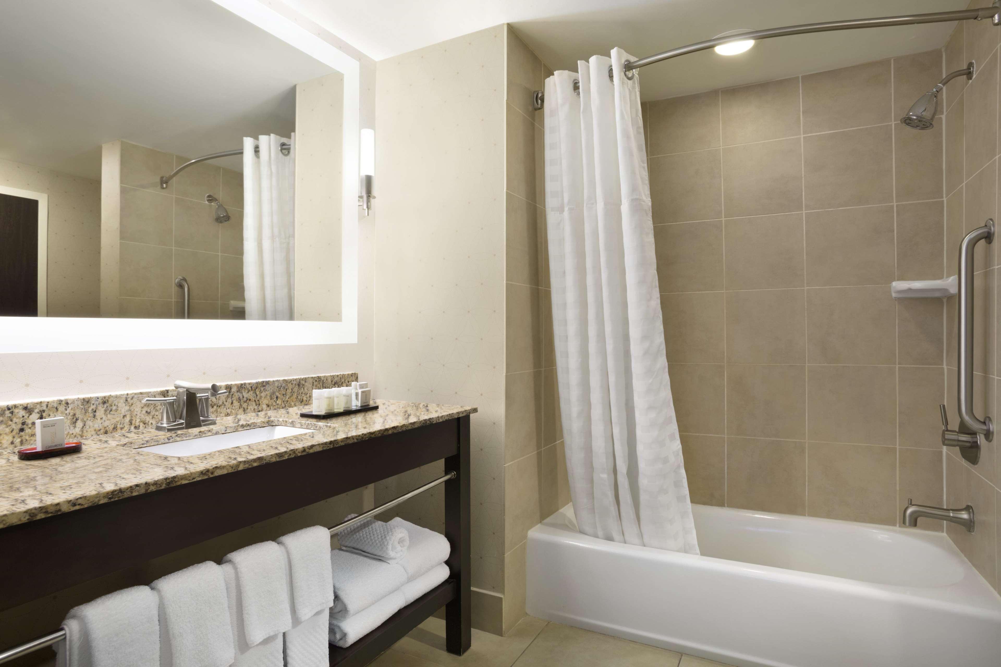 embassy suites by hilton jackson north ridgeland