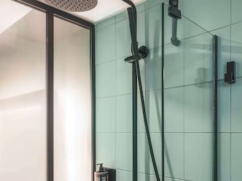 ibis styles paris montmartre nord