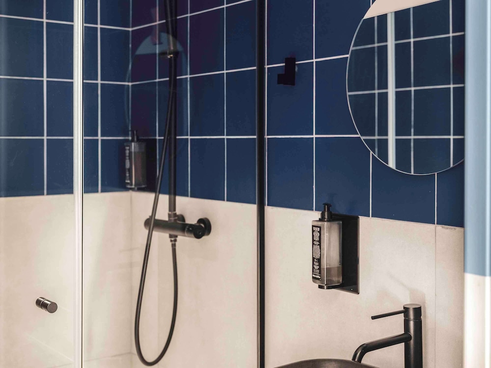 ibis styles paris montmartre nord