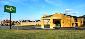 country hearth inn and suites