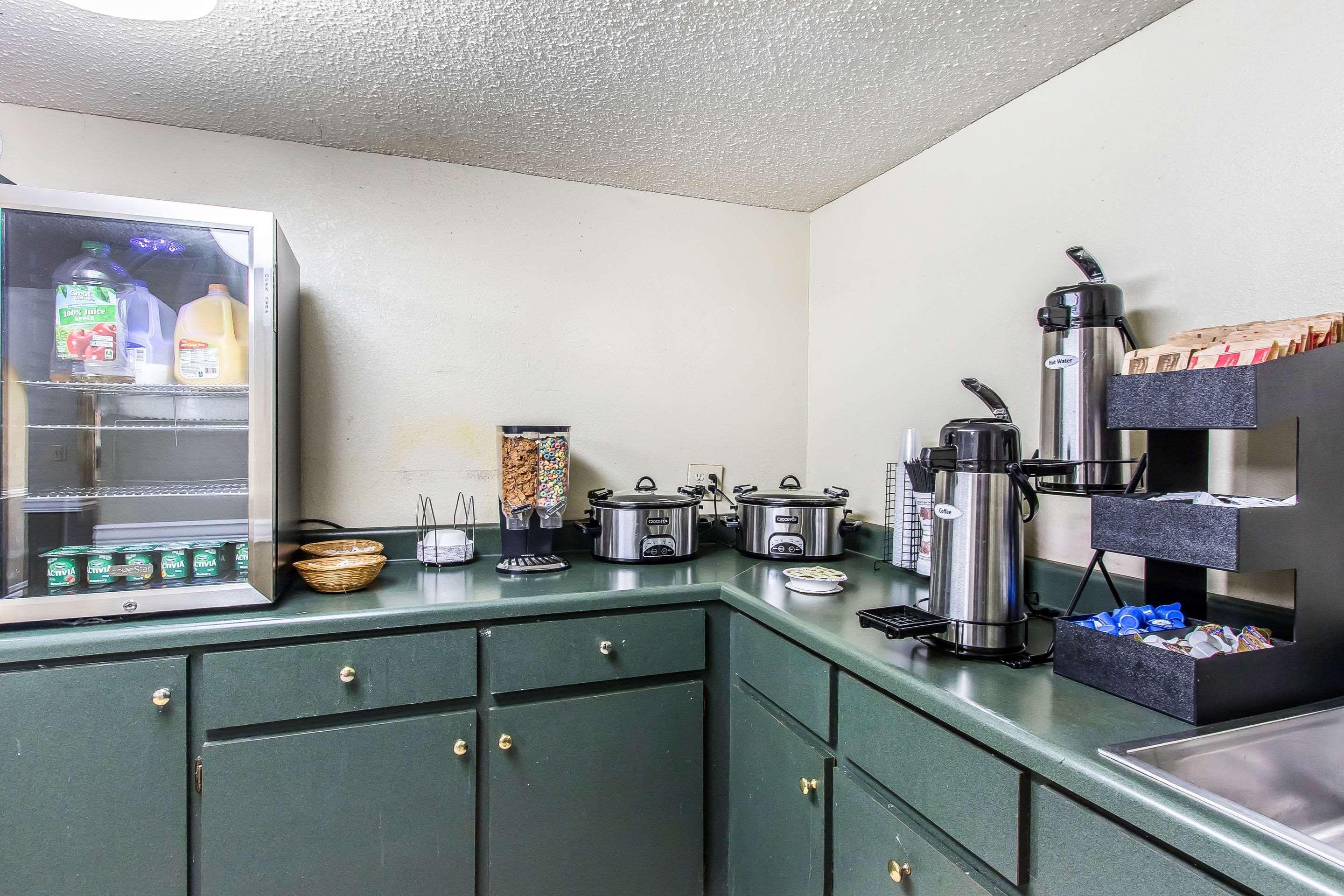 country hearth inn and suites