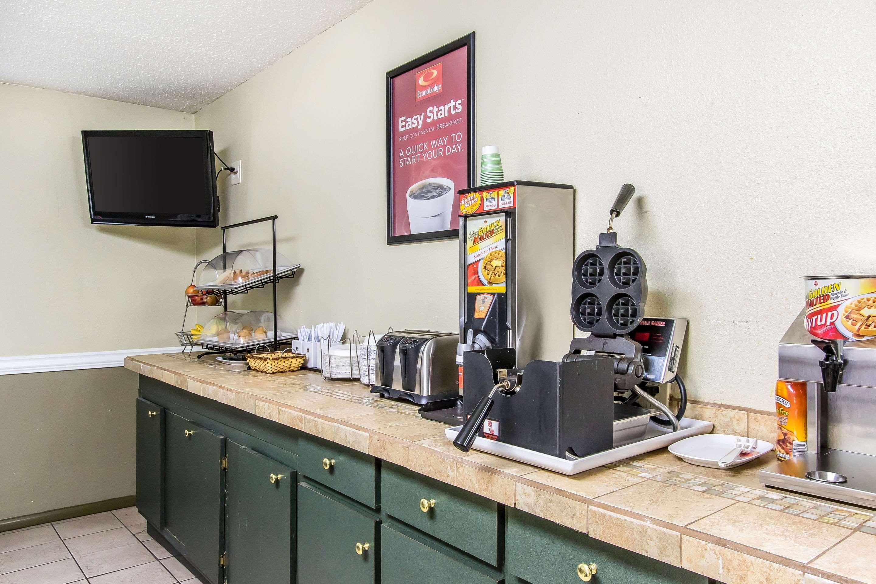 country hearth inn and suites