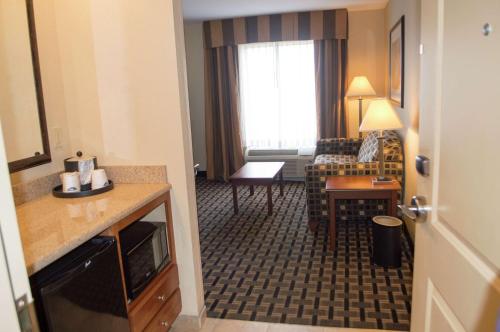 hampton inn and suites columbia at university