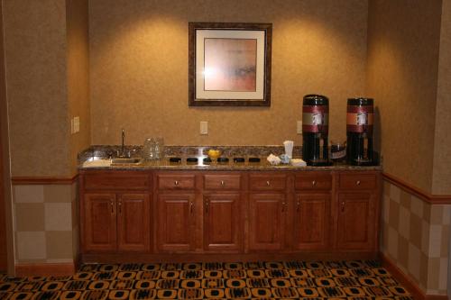 hampton inn and suites columbia at university