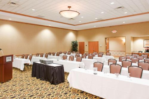 hampton inn and suites columbia at university
