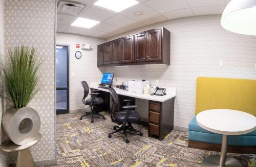 hampton inn and suites dallas lewisville vista ridge mall tx