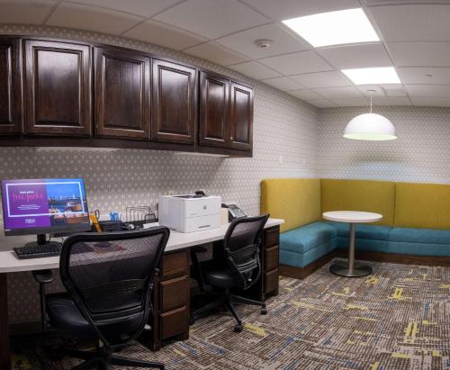 hampton inn and suites dallas lewisville vista ridge mall tx