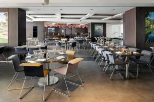 le meridien etoile hotel