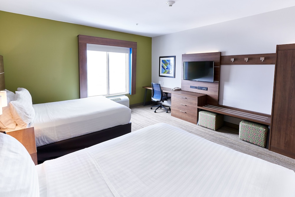 holiday inn express hotel and suites airport dieppe by ihg