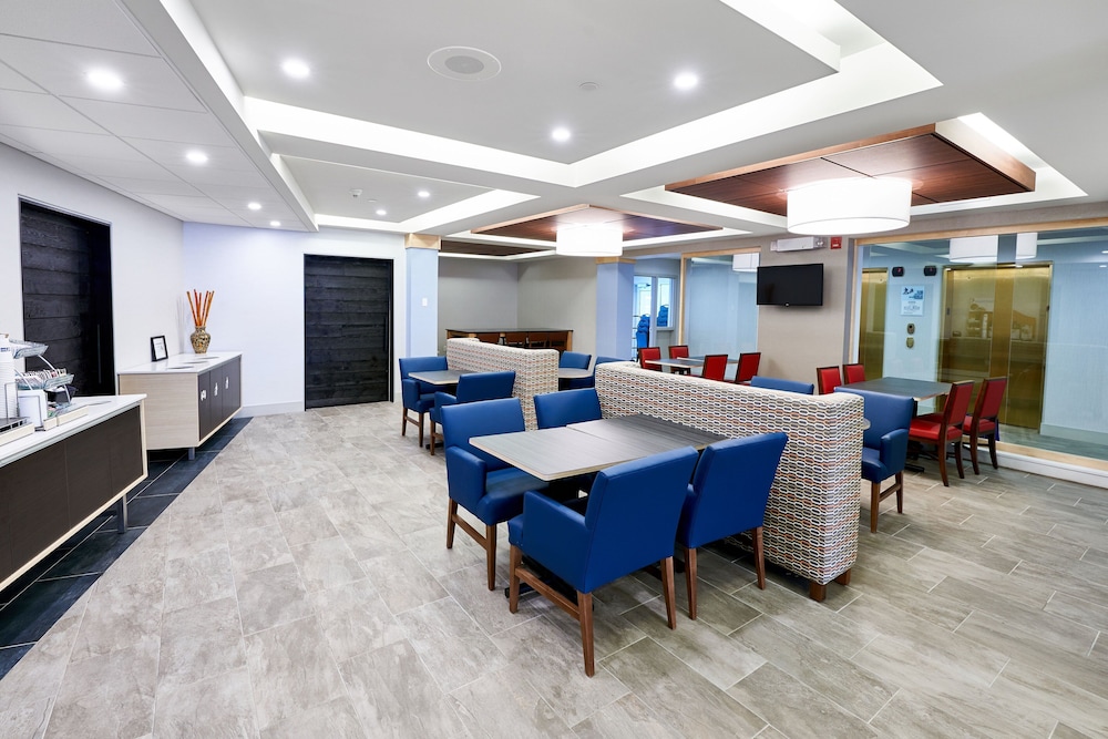 holiday inn express hotel and suites airport dieppe by ihg