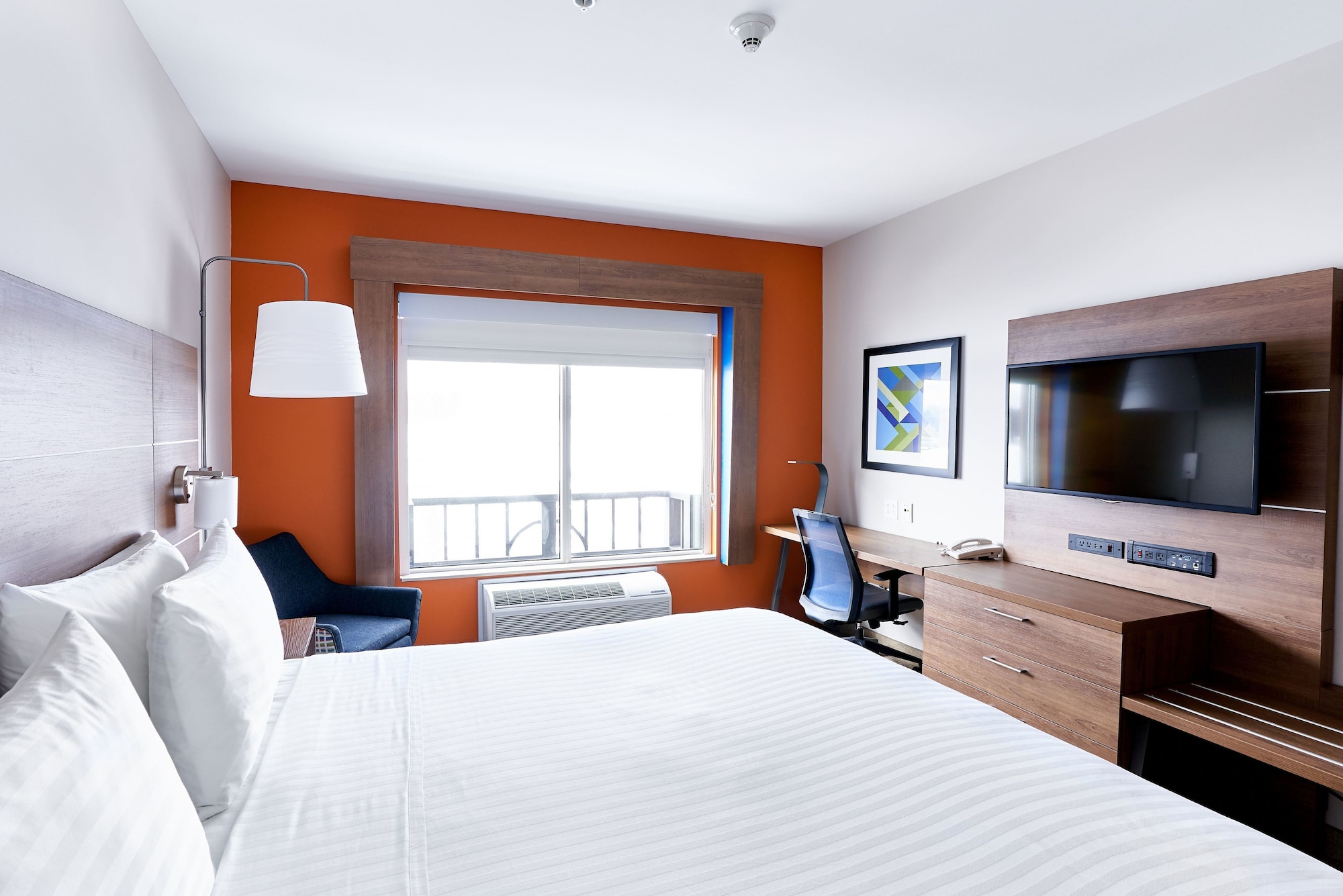 holiday inn express hotel and suites airport dieppe by ihg