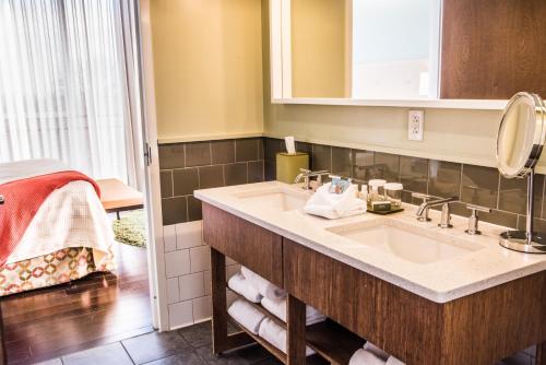 hotel indigo athens university area by ihg
