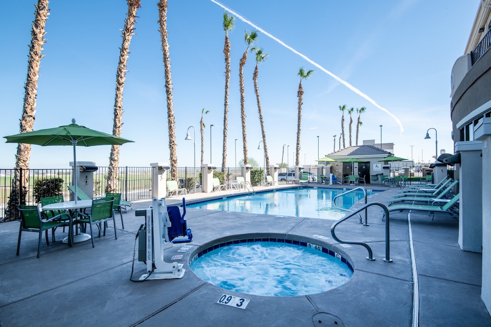 holiday inn express and suites yuma by ihg