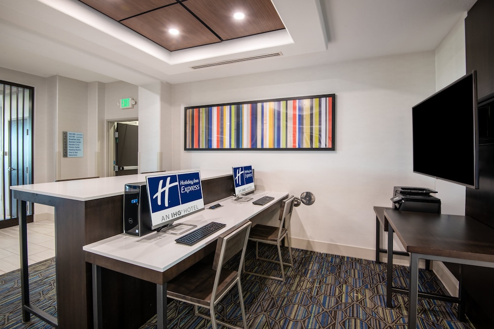 holiday inn express and suites yuma by ihg