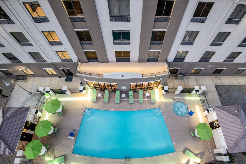 holiday inn express and suites yuma by ihg