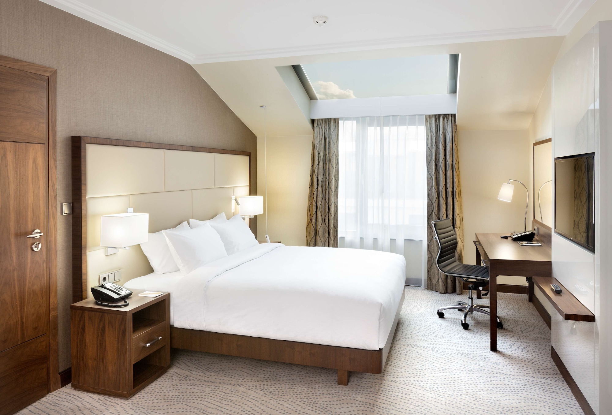 doubletree by hilton hotel and conference centre warsaw