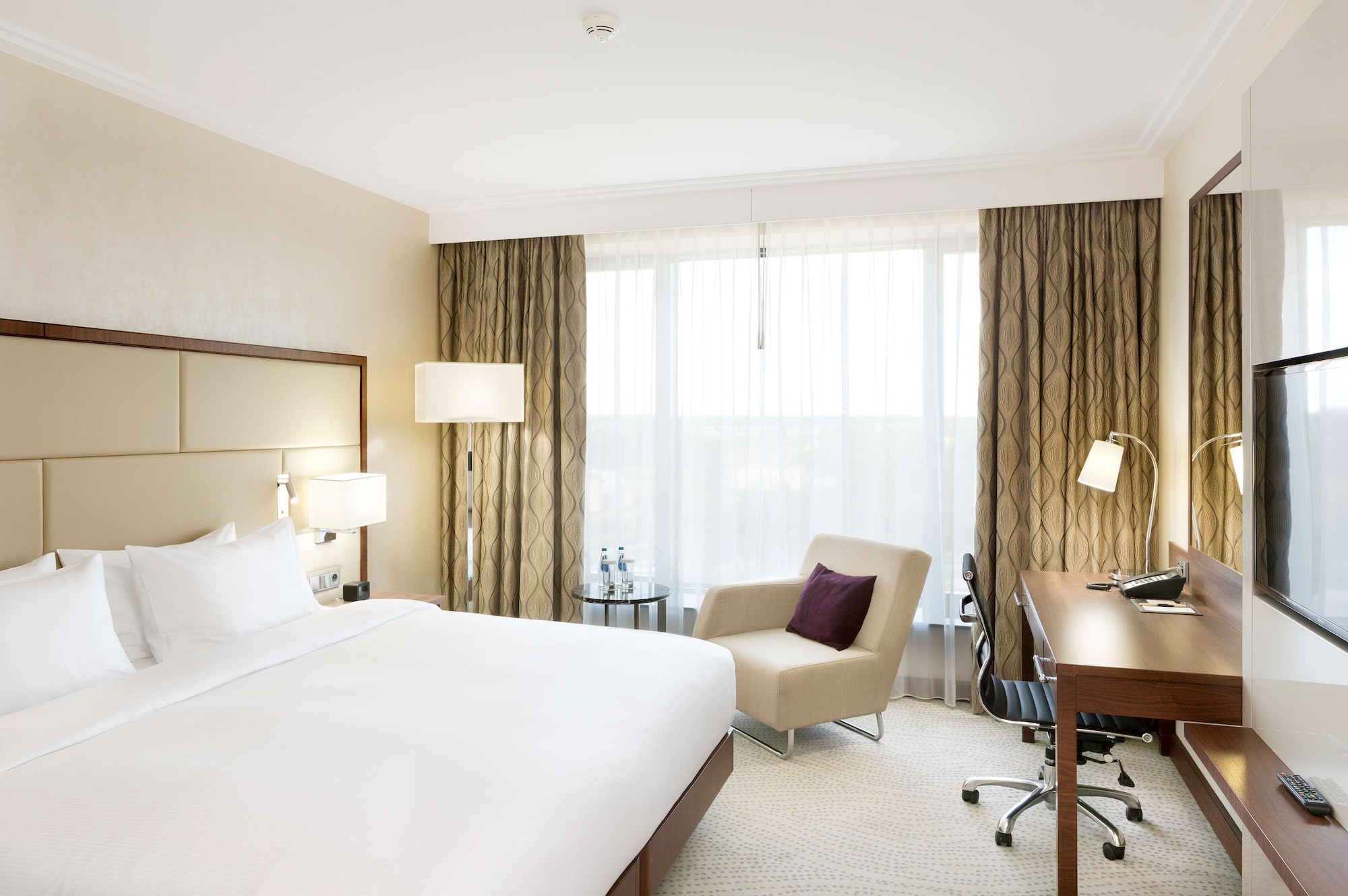 doubletree by hilton hotel and conference centre warsaw
