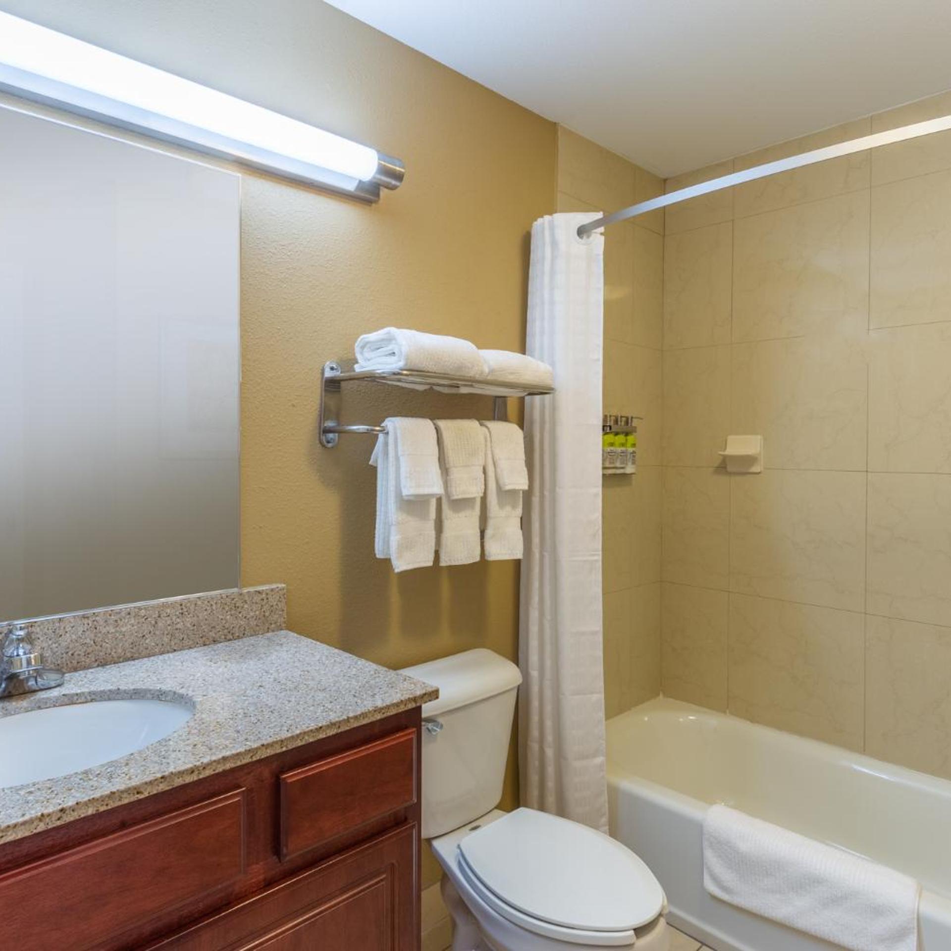 candlewood suites airport by ihg