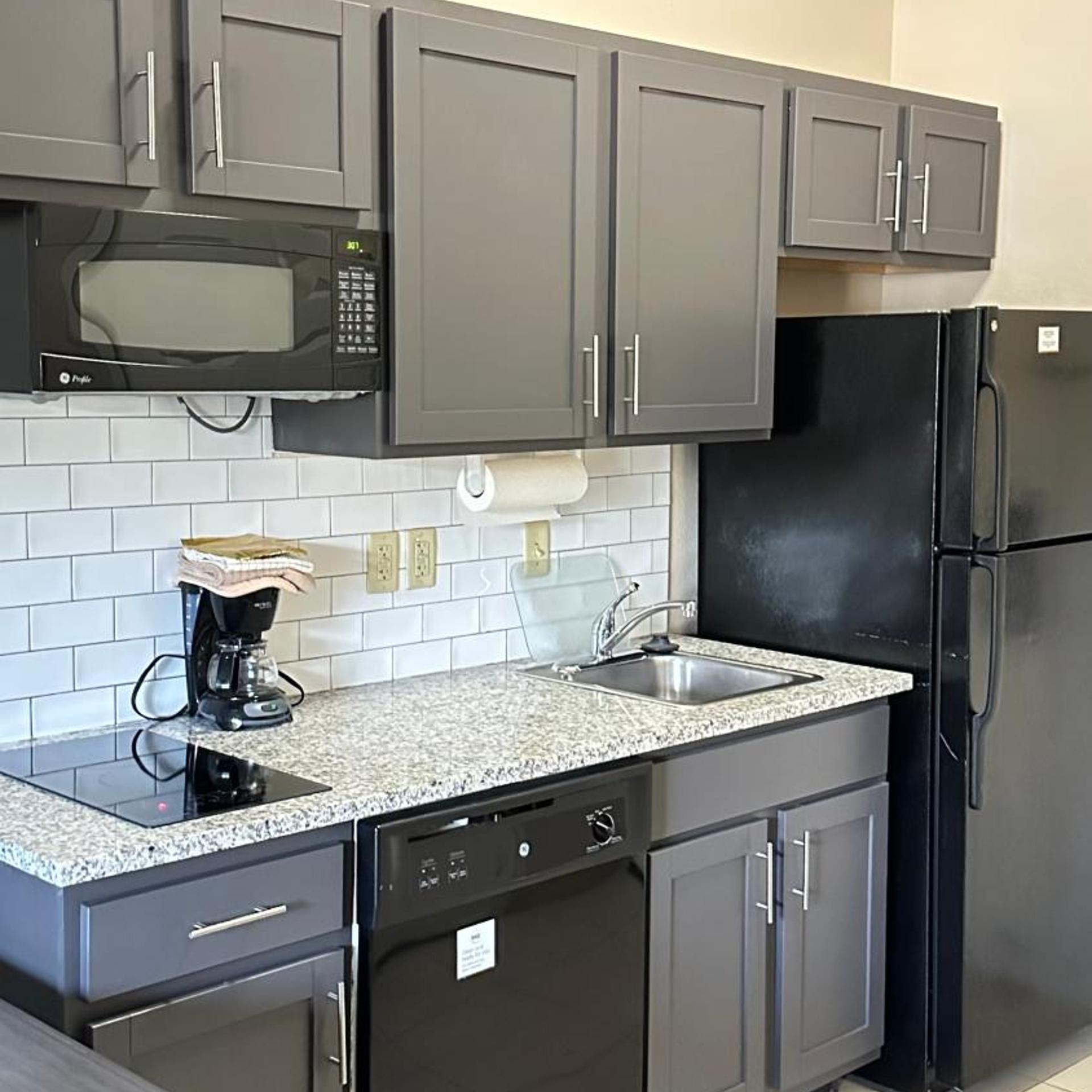candlewood suites airport by ihg