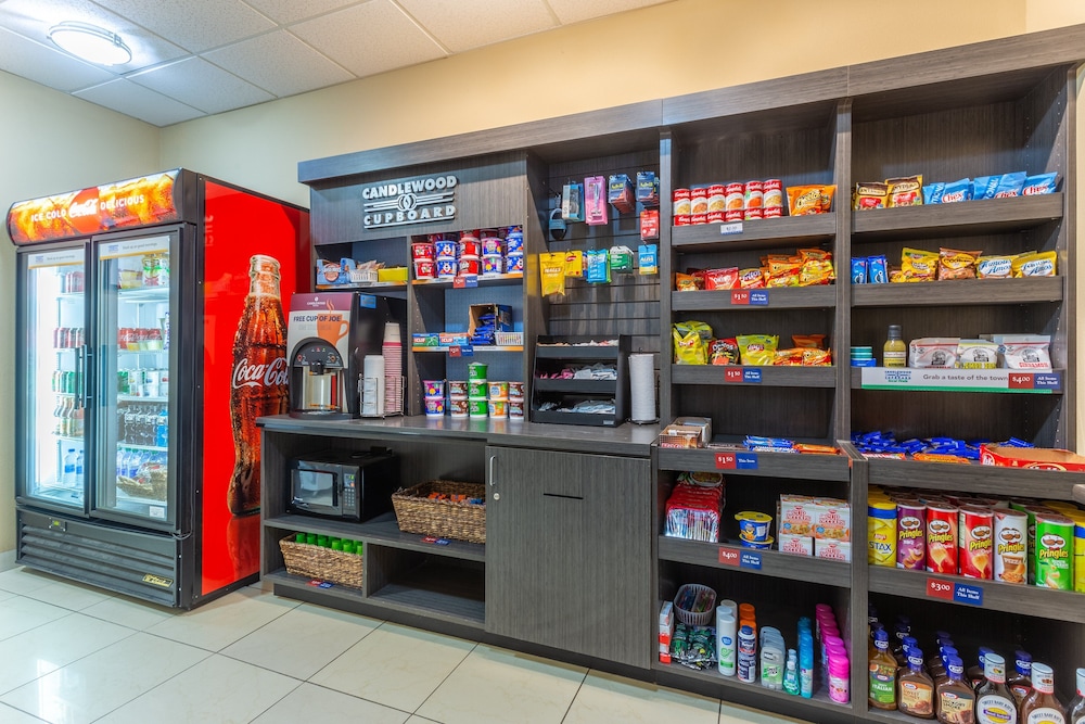 candlewood suites airport by ihg