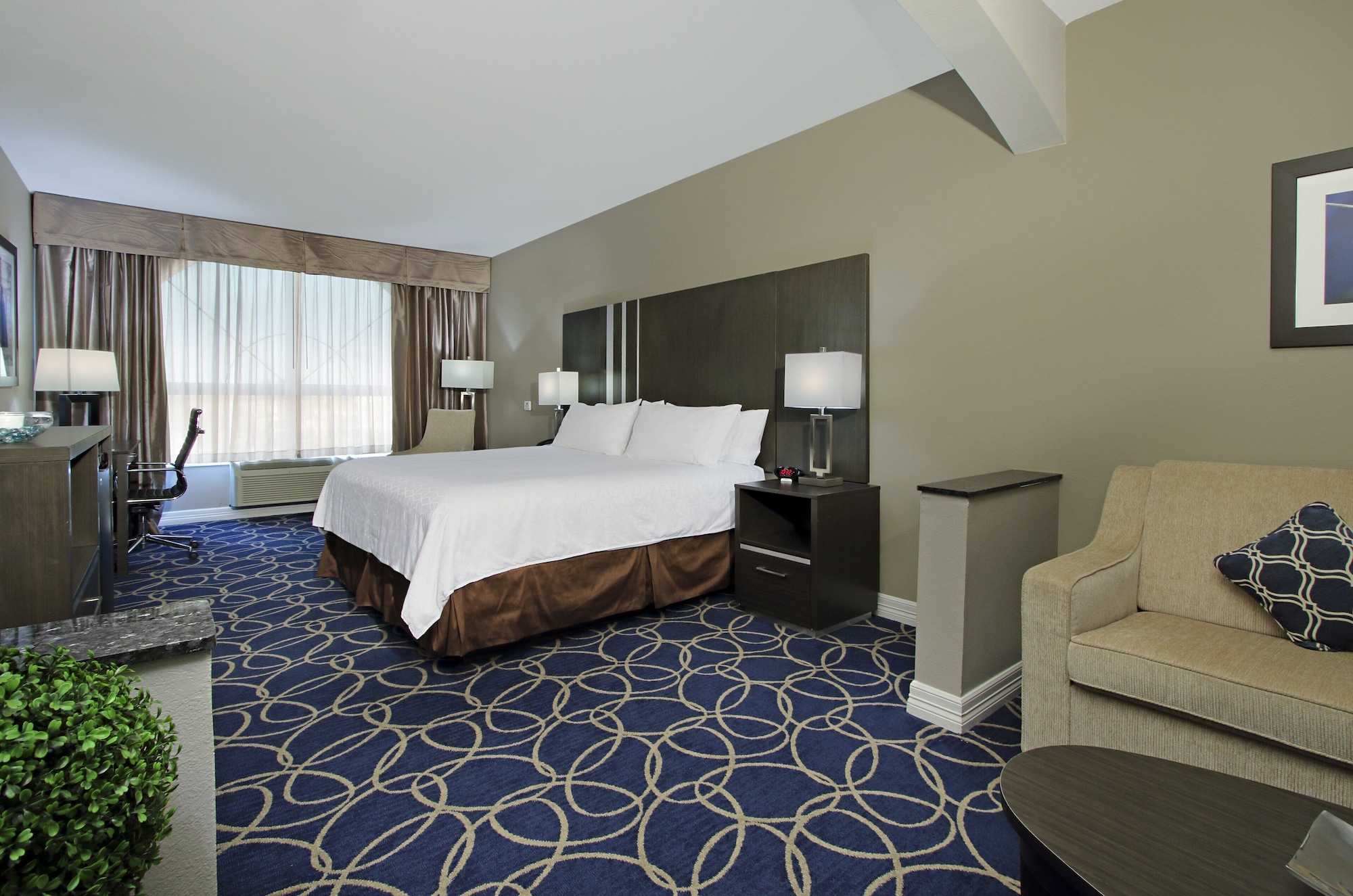 holiday inn express and suites houston intercontinental arpt