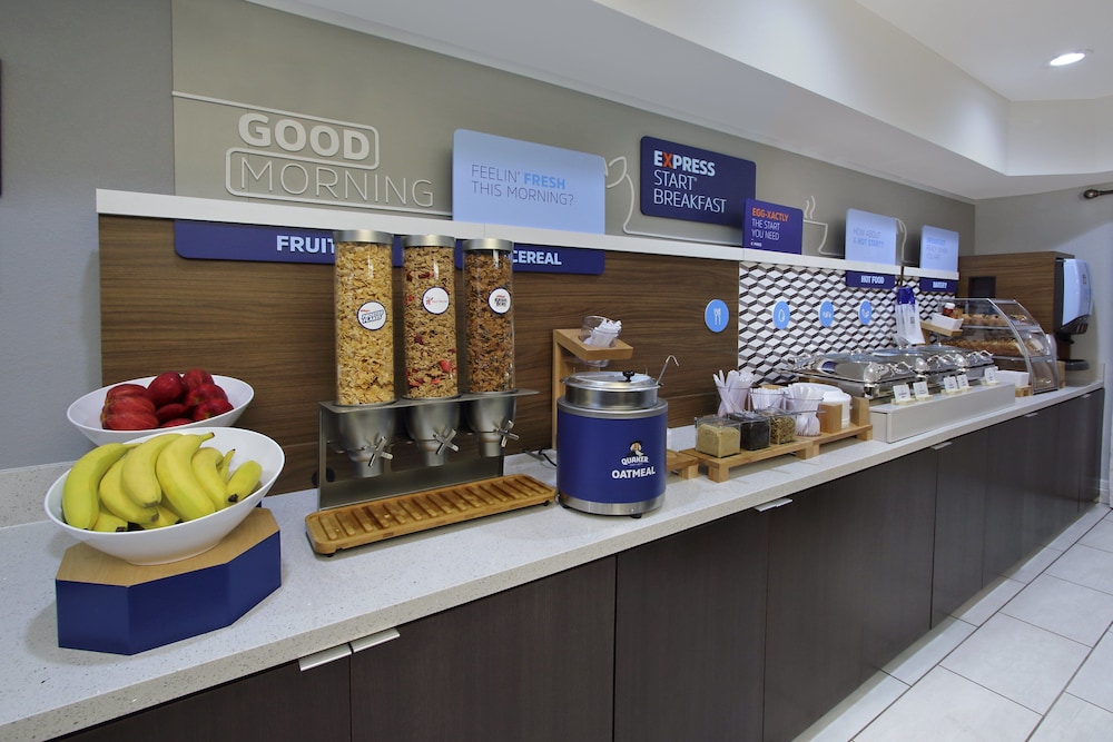holiday inn express and suites houston intercontinental arpt