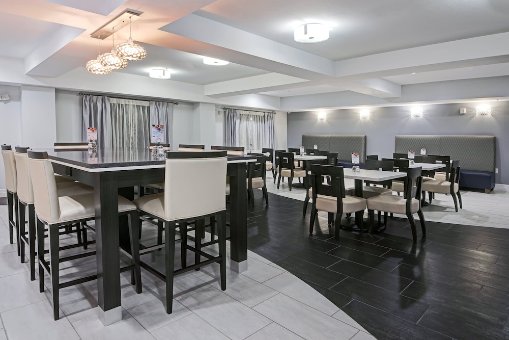 holiday inn express and suites houston intercontinental arpt