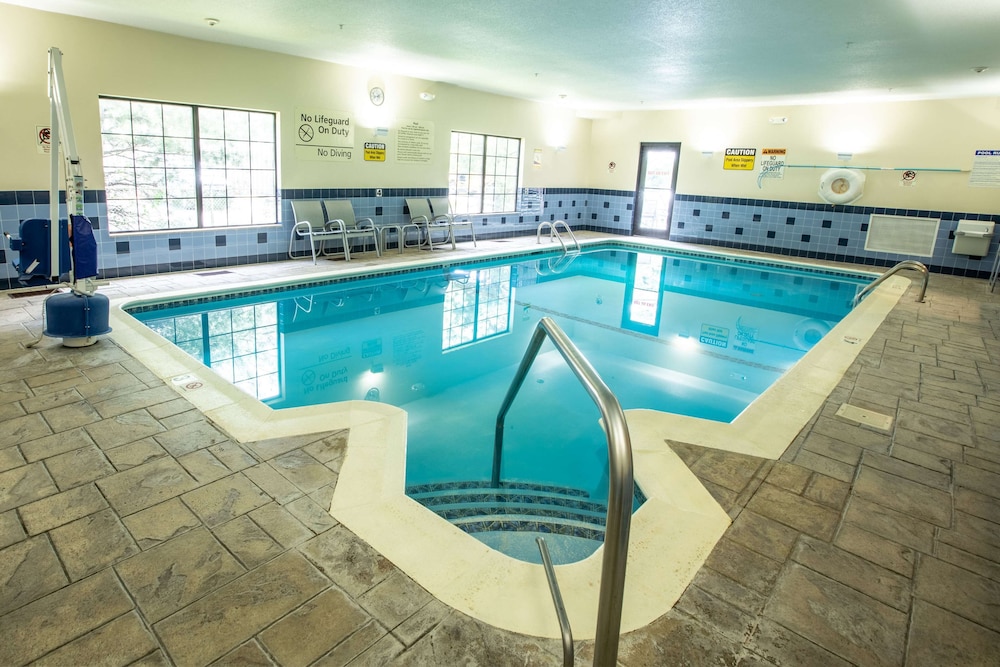 hampton inn hadley amherst area