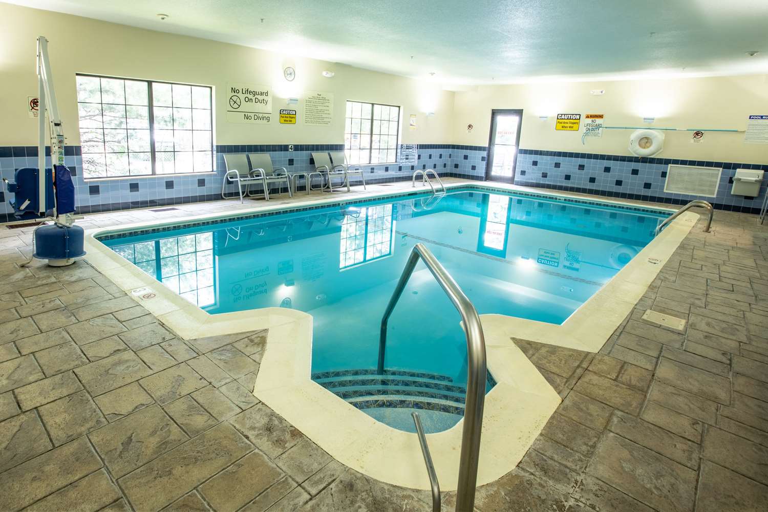 hampton inn hadley amherst area