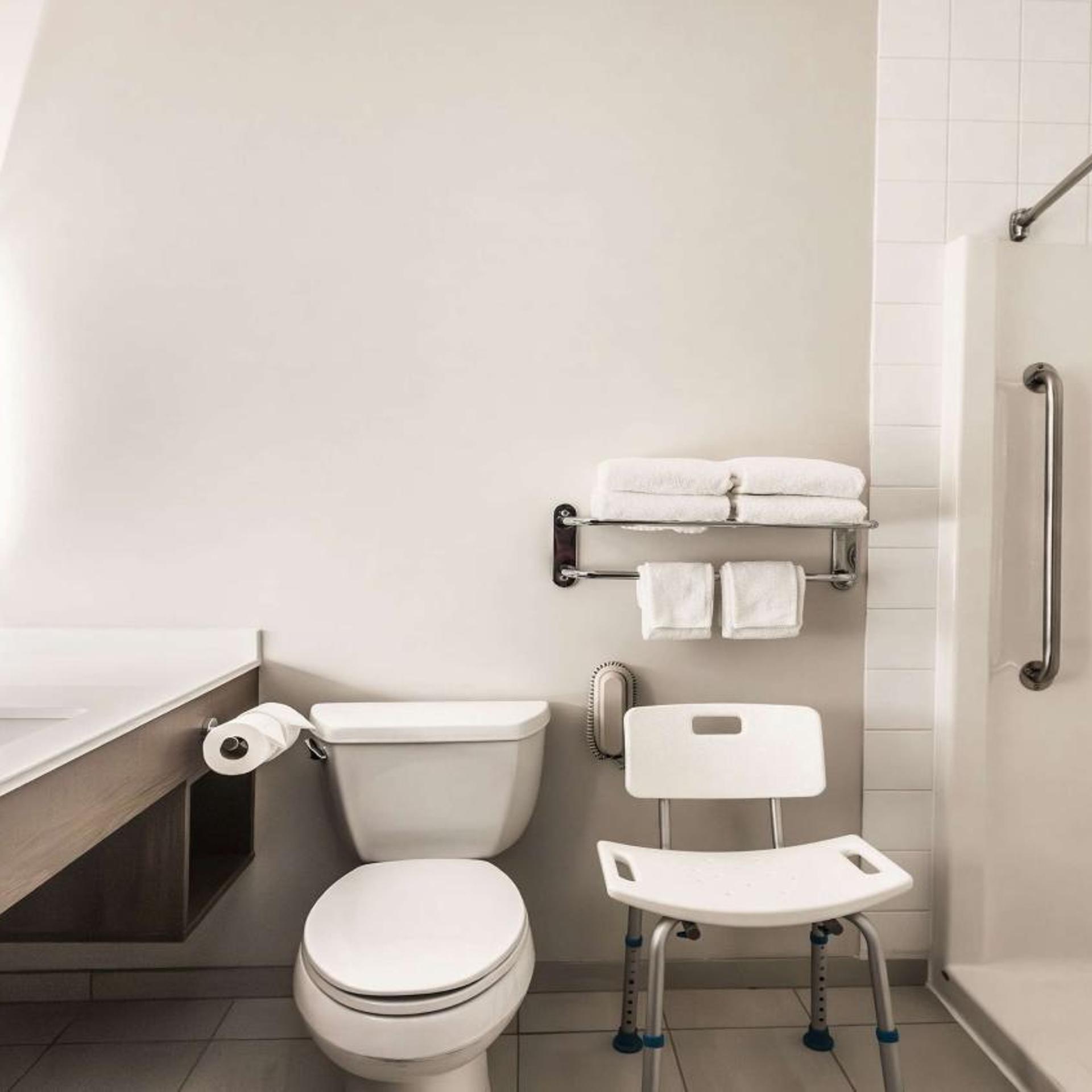 holiday inn express and suites regina south by ihg