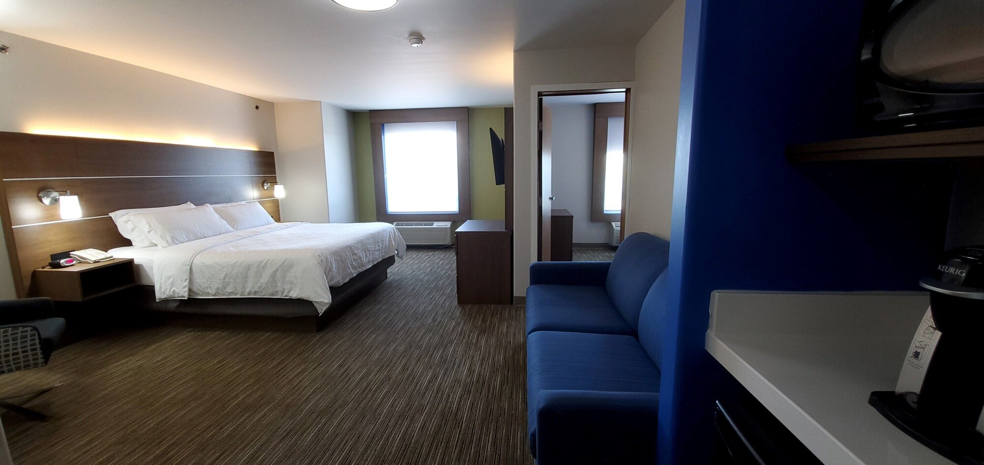 holiday inn express and suites regina south by ihg