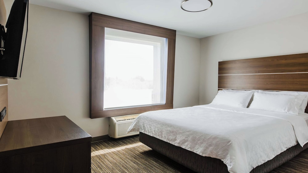 holiday inn express and suites regina south by ihg