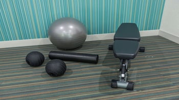 Holiday Inn Express & Suites Regina-South By Ihg,Regina>>Emerald Park,3 star