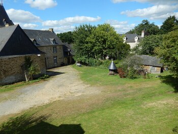 logis hotel lodge la valette