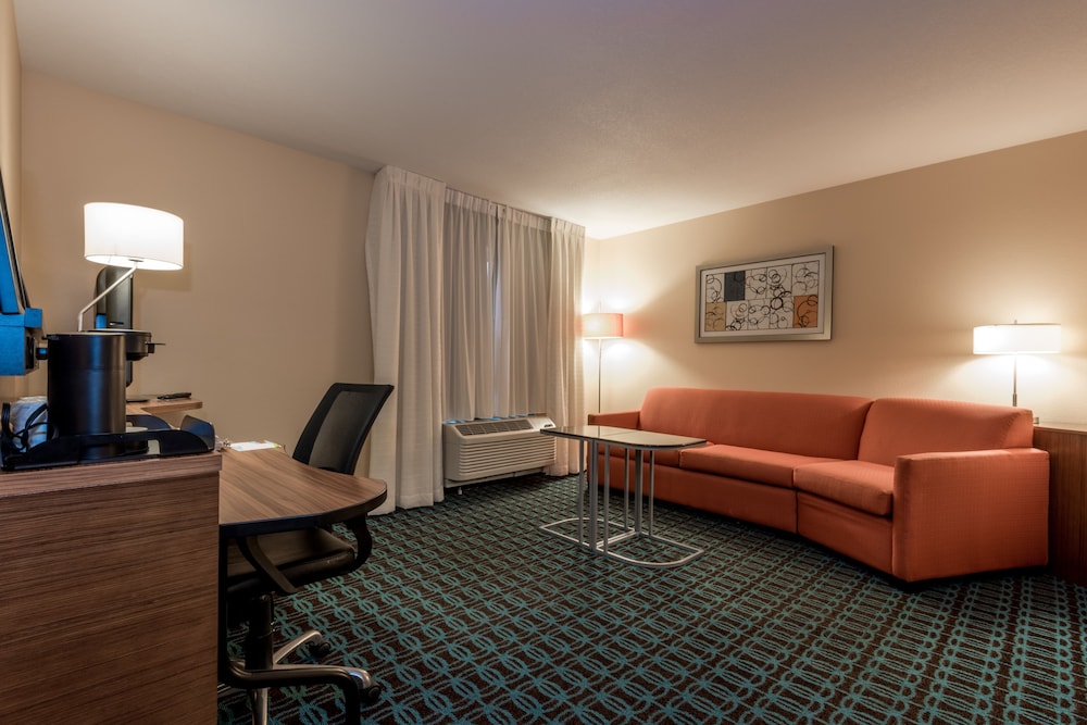 fairfield inn and suites by marriott montgomery airport south
