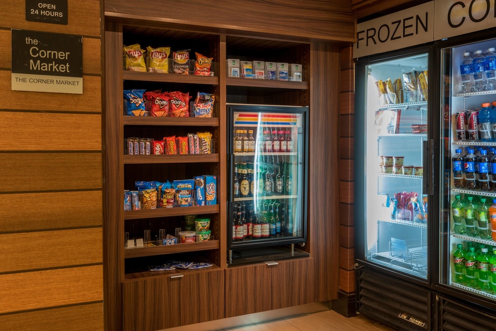 fairfield inn and suites by marriott montgomery airport south