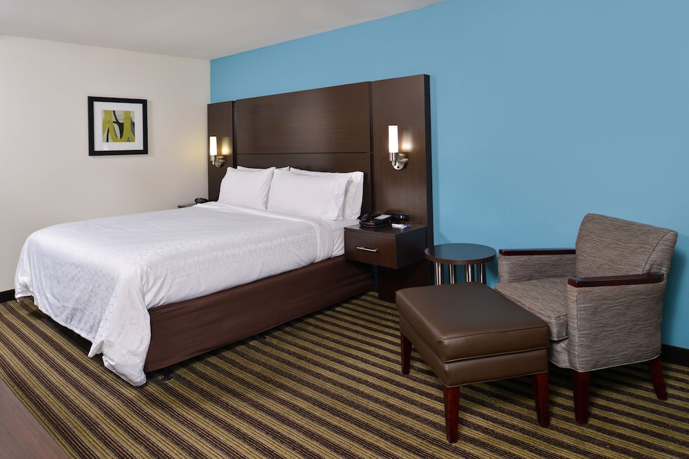 holiday inn express montgomery east i 85 by ihg