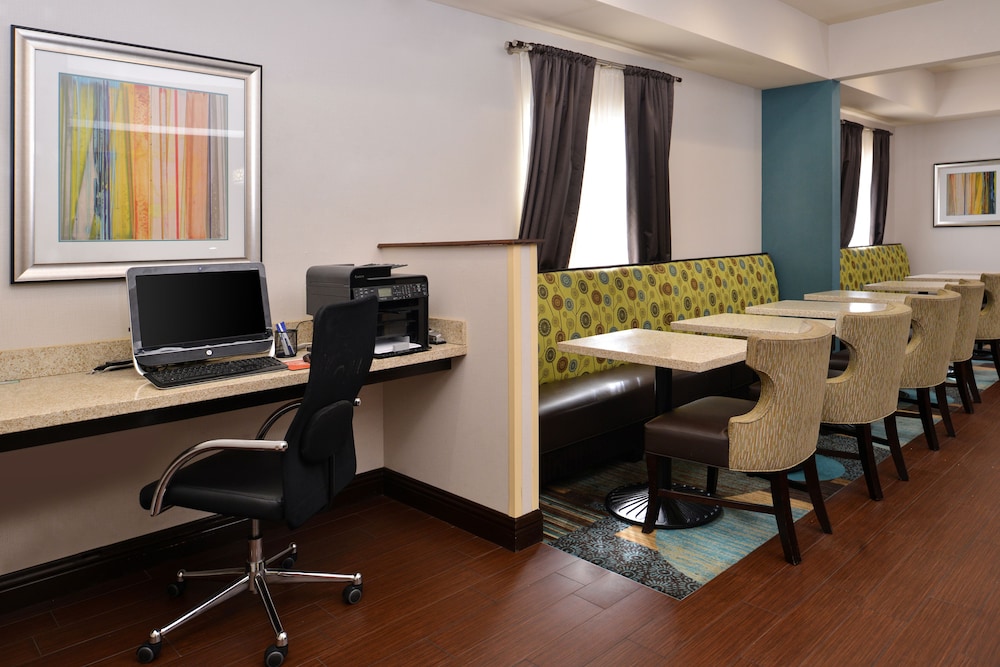 holiday inn express montgomery east i 85 by ihg