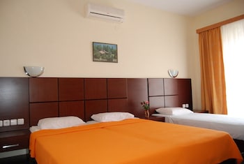 hotel dias apartments