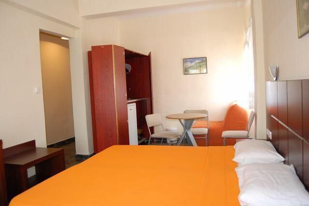 hotel dias apartments