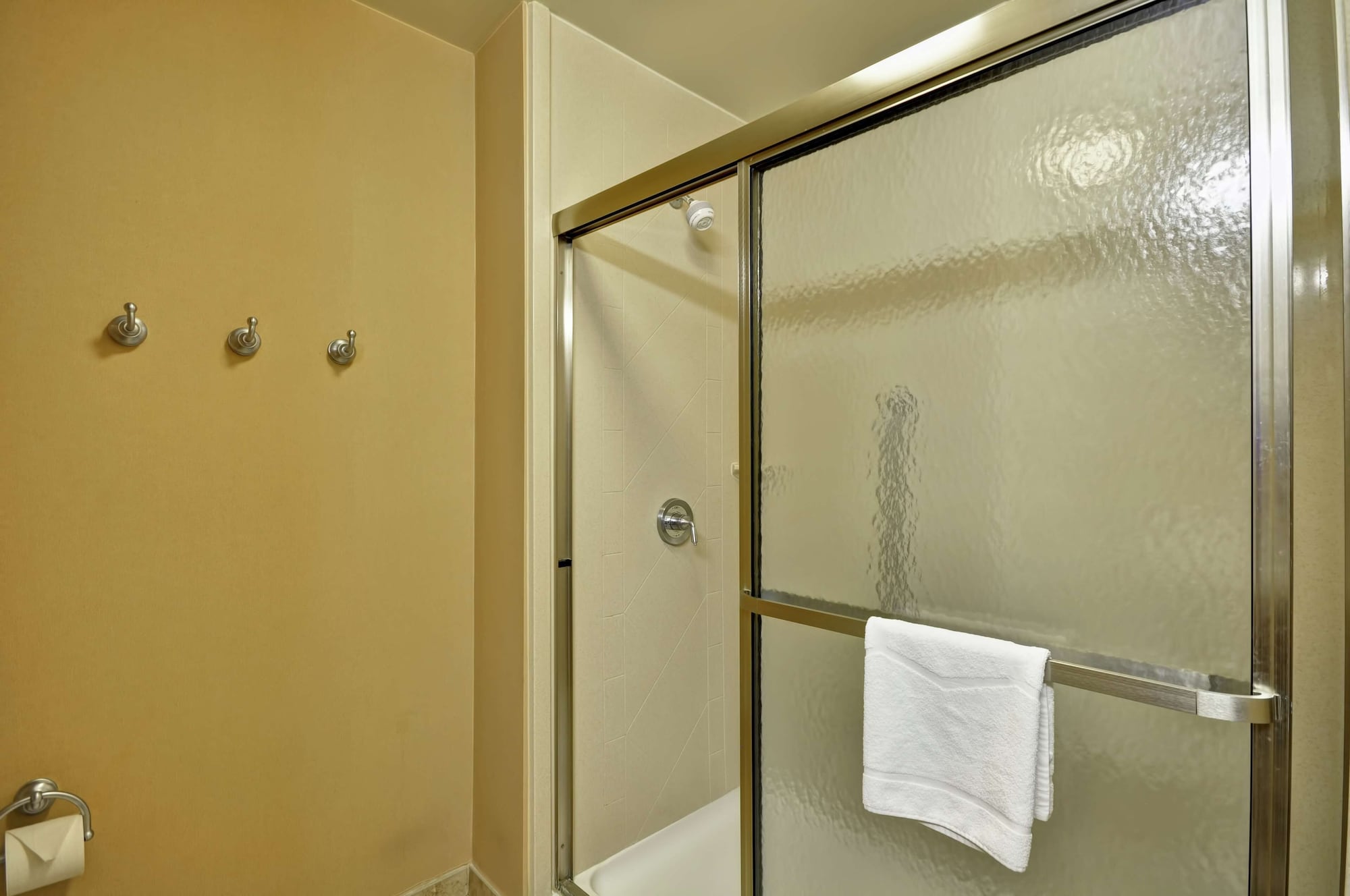 hampton inn and suites fredericksburg at celebrate virginia