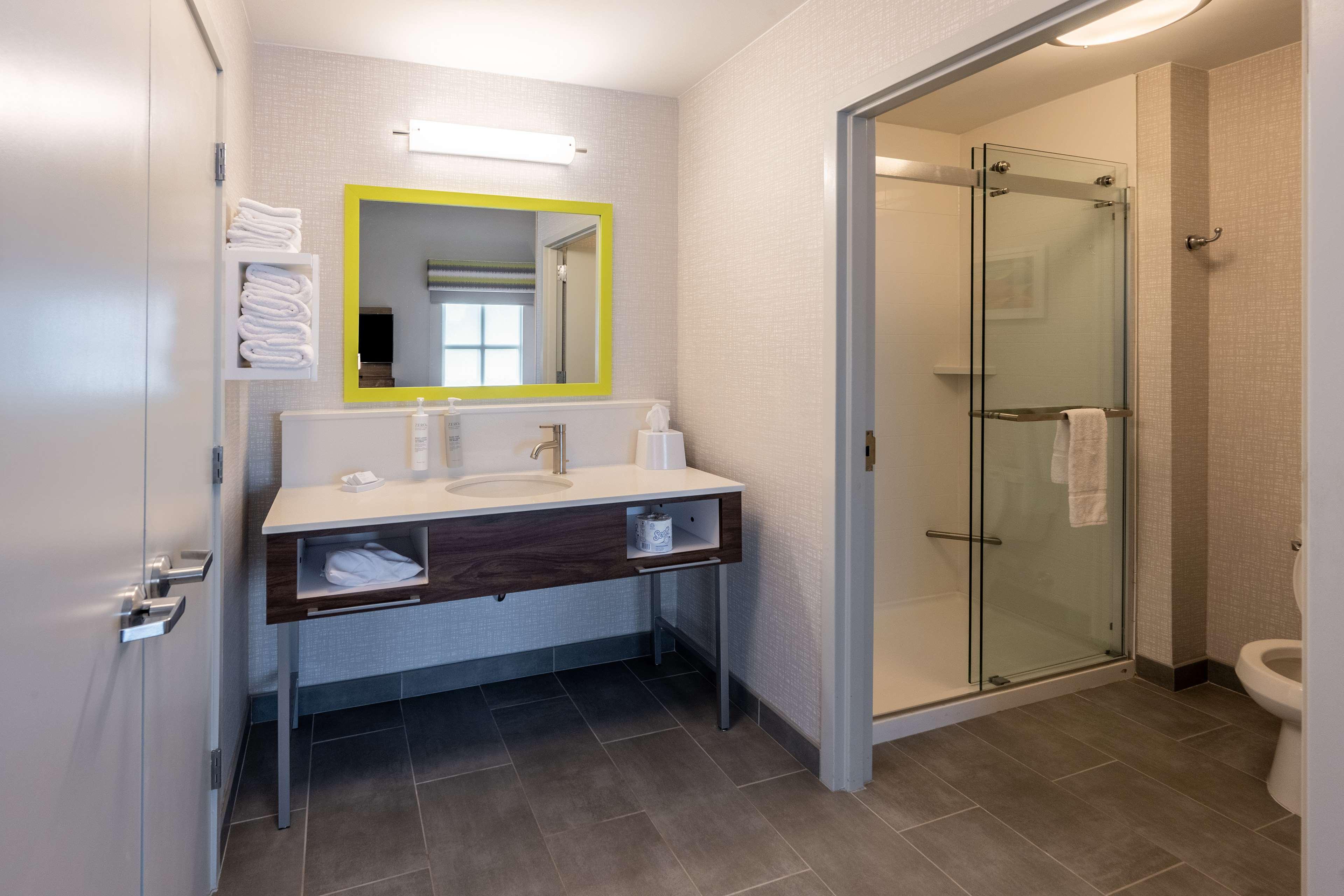 hampton inn and suites fredericksburg at celebrate virginia