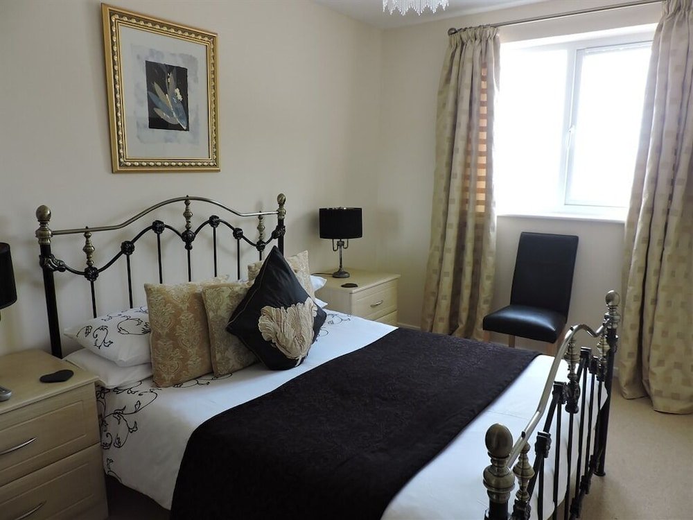 the hawk and buckle inn