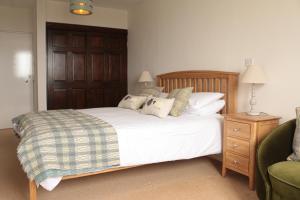 the hawk and buckle inn