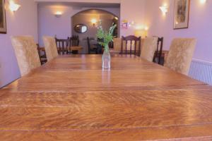 the hawk and buckle inn