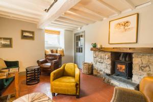 the hawk and buckle inn