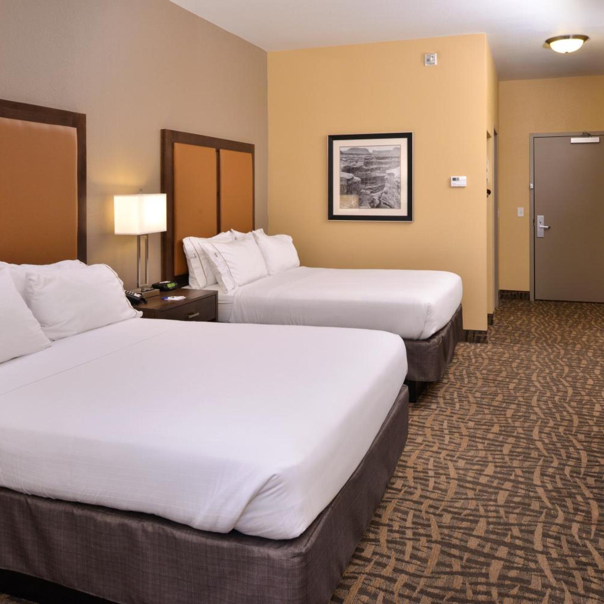 holiday inn express and suites page lake powell area